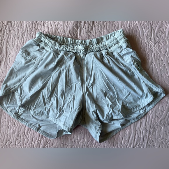 White Lululemon shorts - Picture 1 of 4